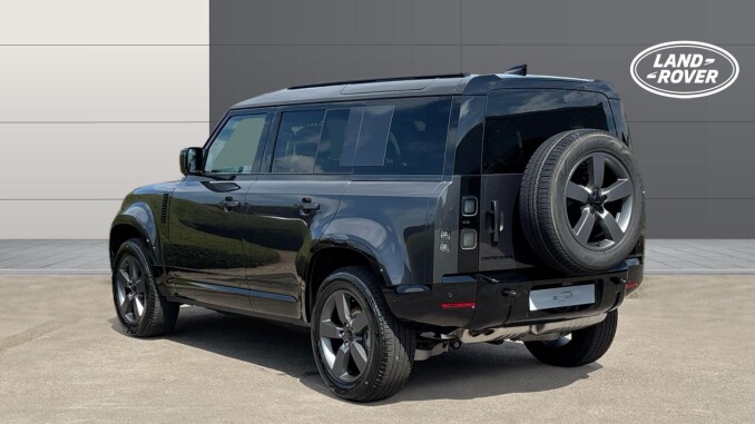 Land Rover Defender 3.0 D250 X-Dynamic HSE 110 5dr Auto Diesel Estate - Image 2